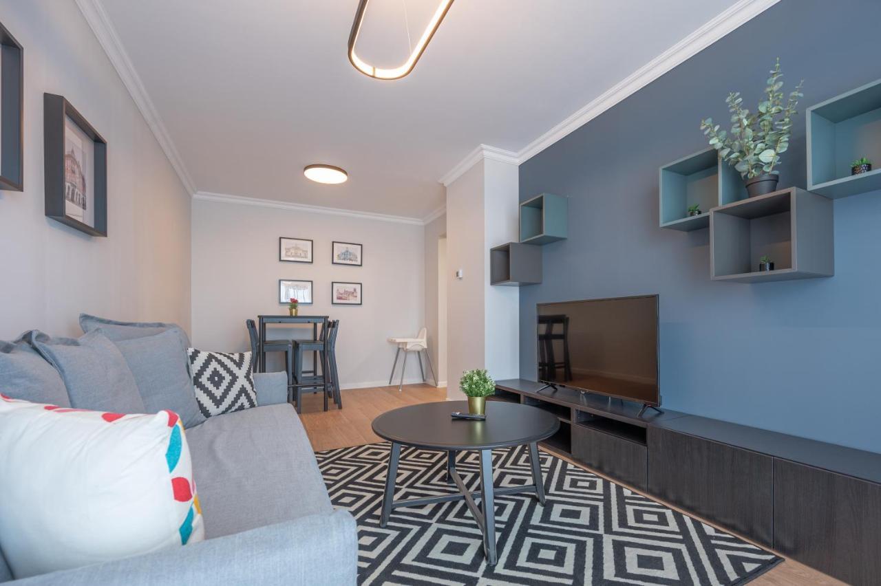 Ferienwohnung Lilla Flats Oradea Zimmer foto